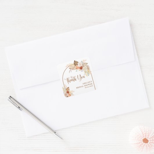 Rustikales Fall Boho Arch Pampas Grass Brautparty Quadratischer Aufkleber (Umschlag)