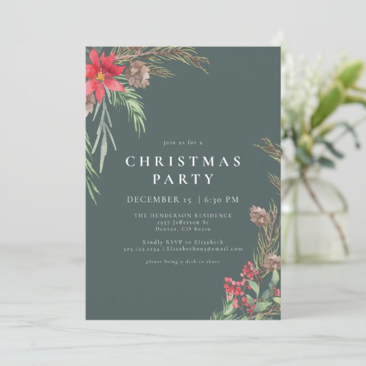 Rustikales Forest Green Winter Floral Weihnachten  Einladung (Stehend Vorderseite)