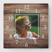 Rustikales Foto aus Stallholz Quadratische Wanduhr (Vorderseite)