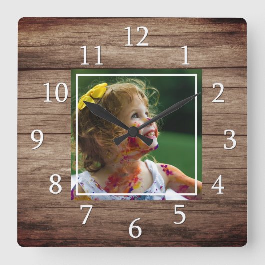 Rustikales Foto aus Stallholz Quadratische Wanduhr (Vorderseite)