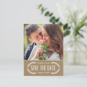 Rustikales Foto der Kraft Save the Date Ankündigungspostkarte (Stehend Vorderseite)