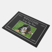 Rustikales Foto Familienname willkommen auf meiner Fußmatte (Schrägansicht)