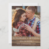 Rustikales Foto Farmhouse Lights Wedding Einladung (Rückseite)