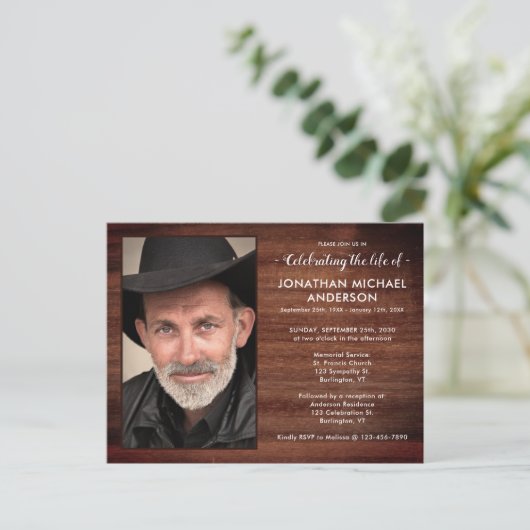 Rustikales Foto Gedenkfeier Einladungspostkarte (Stehend Vorderseite)