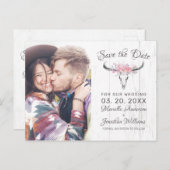 Rustikales Foto Kuh Skull Boho Floral Save the Dat Ankündigungspostkarte (Vorne/Hinten)