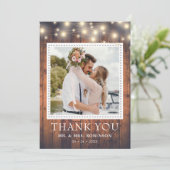 Rustikales Foto mit Holzsaitenleuchten Dankeskarte (Stehend Vorderseite)