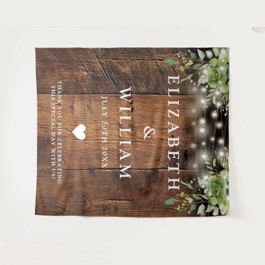 Rustikales Foto mit Holzstring Lights Grüne Hinter Wandteppich (Vorderseite (Horizontal))