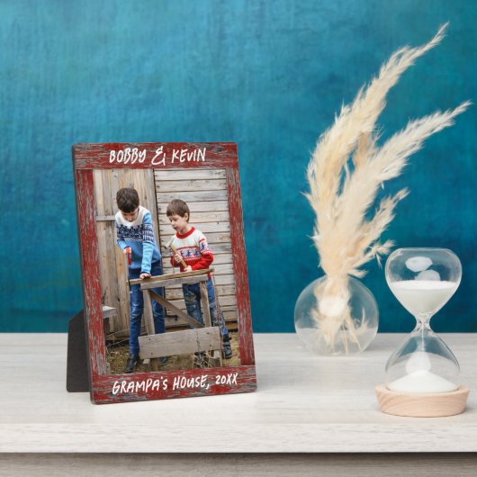 Rustikales Foto mit rotem erschüttertem Holztext Fotoplatte (Seite)