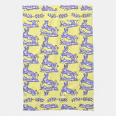 Rustikales Gelb & Blaues Kaninchen Land Französisc Geschirrtuch (Vertikal)