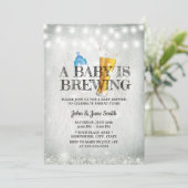 Rustikales Gipskraut String Light Beer Baby Dusche Einladung (Stehend Vorderseite)