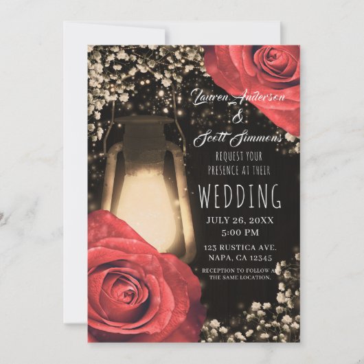 Rustikales Glühen Lattern und Rote Rosen Hochzeit Einladung (Vorderseite)