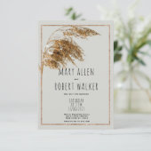 Rustikales goldgraues Feuchtgebiet Blütenhochzeit Einladung (Stehend Vorderseite)
