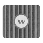 Rustikales graues Monogramm und Streifen Schneidebrett (Vorderseite)