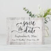 Rustikales graues Wetter-Holz Hochzeit speichern d Save The Date (Stehend Vorderseite)