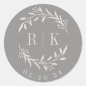Rustikales Gray Botanical Wreath Wedgram Runder Aufkleber (Vorderseite)