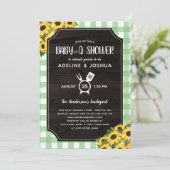 Rustikales Green Gingham Sunflowers Baby-Q Dusche Einladung (Stehend Vorderseite)
