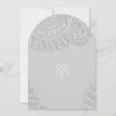 Rustikales Grey Heirloom Lace Wedding Einladung (Rückseite)