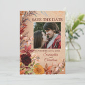 Rustikales Herbstblüten Burgund-Blush-Foto Save The Date (Stehend Vorderseite)