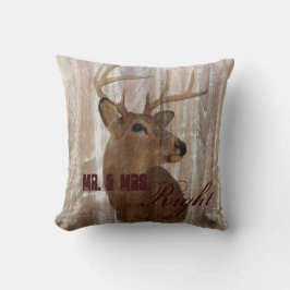 Rustikales Hirsch die Jagd ist über immer mehr Kissen