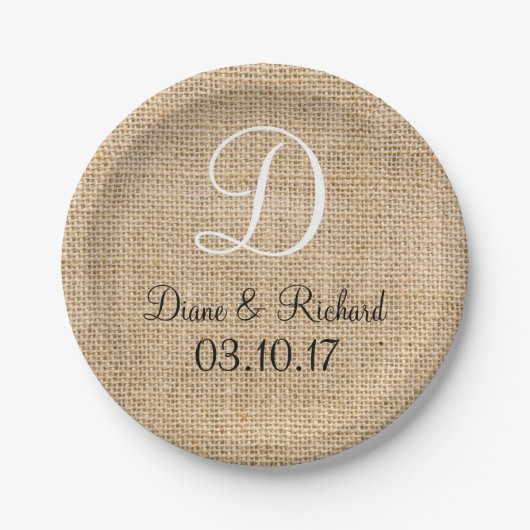 Rustikales Hochzeitburlap-Name Datum Monogramm Pappteller (Vorderseite)
