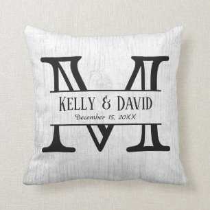 Rustikales Hochzeits-Monogramm-elegantes weißes Kissen