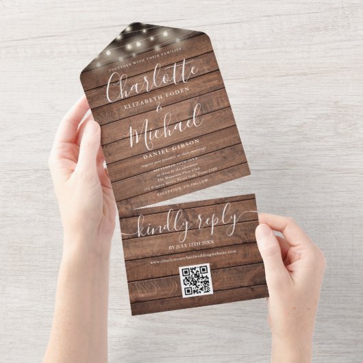 Rustikales Hochzeitslicht von Holzstring Lights QR All In One Einladung (Abreißen)