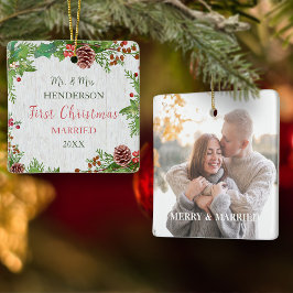 Rustikales Holly Pine Newlyweds zweiseitiges Custo Keramikornament