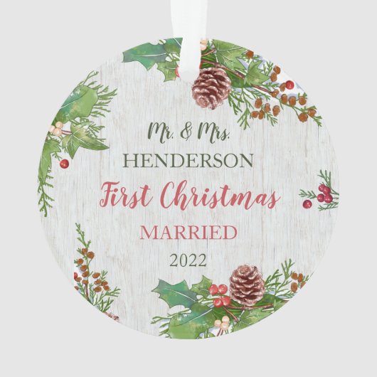 Rustikales Holly Pine Newlyweds zweiseitiges Custo Ornament (Rückseite)