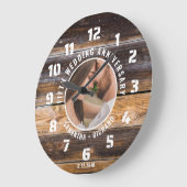 Rustikales Holz 5. Hochzeitstag Foto Große Wanduhr (Winkel)