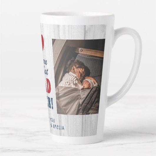 Rustikales Holz Bester Vater je Rotes Herz 2 Foto Milchtasse (Rechts)