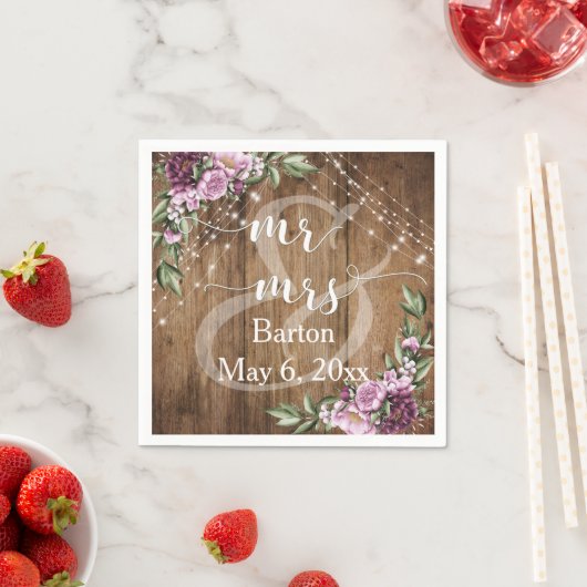 Rustikales Holz, Blume Weißlicht Mr. & Mrs. Serviette (Beispiel)