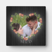 Rustikales Holz Blumentherz Foto und Initialen Fotoplatte (Vorderseite)
