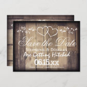 Rustikales Holz - Doppelherzen Save the Date Postk Ankündigungspostkarte (Vorne/Hinten)