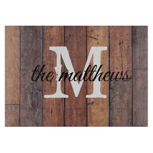 Rustikales Holz Eichenholz Bauernhof Land Monogram Schneidebrett (Vorderseite)