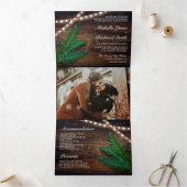 Rustikales Holz Fern Greenerity String Lights Hoch Dreifach Gefaltete Einladung (Innenseite)