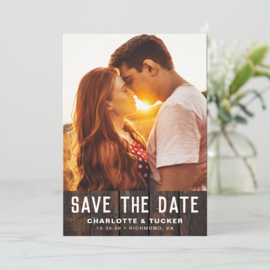 Rustikales Holz-Foto Save the Date (Stehend Vorderseite)