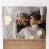 Rustikales Holz - Foto Weihnachten Dreifach Gefaltete Urlaubskarte (Innen Erste Seite)