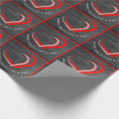 Rustikales Holz - Happy Valentine Day Herzens Geschenkpapier (Ecke)