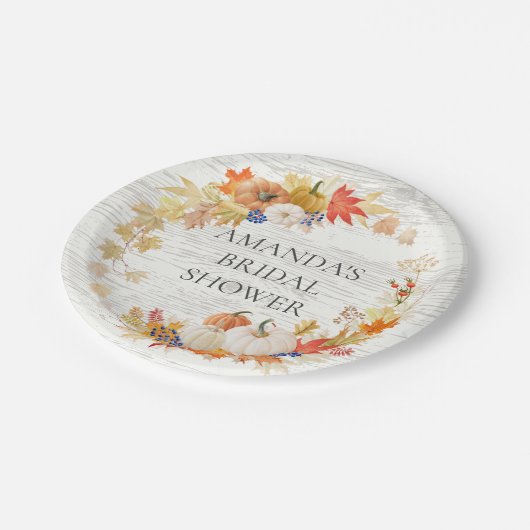 Rustikales Holz Herbst Dusche 7" Platten Pappteller (Schrägansicht)