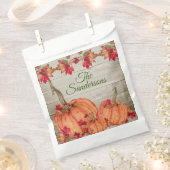 Rustikales Holz Herbst Orange Pumpkins Herbstlaub Geschenktütchen (Ausgeschnitten)