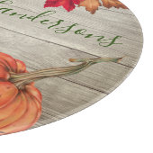 Rustikales Holz Herbst Orange Pumpkins Herbstlaub Schneidebrett (Ecke)