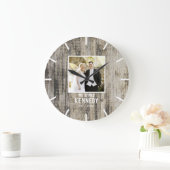 Rustikales Holz Hochzeit Foto Jubiläum Personalisi Große Wanduhr (Zuhause)