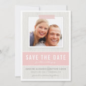Rustikales Holz-Kornmuster Pink-Foto Save the Date (Vorderseite)