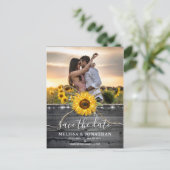 Rustikales Holz Land Sonnenblumen Foto Save the Da Postkarte (Stehend Vorderseite)