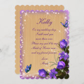 Rustikales Holz Lila Blütenschmetterling Trauzeugi Einladung (Vorne/Hinten)