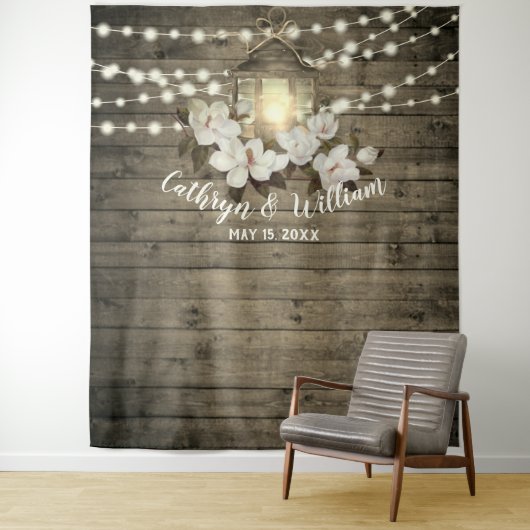 Rustikales Holz Magnolia Laternenleuchten Hochzeit Wandteppich (Beispiel)