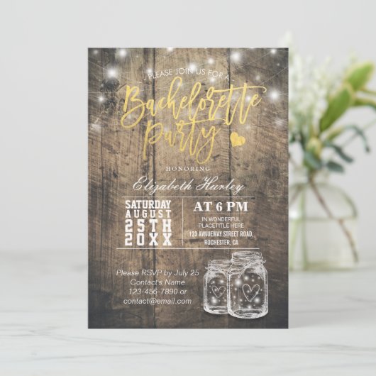 Rustikales Holz & Mason Jar String Lights Bachelor Einladung (Stehend Vorderseite)