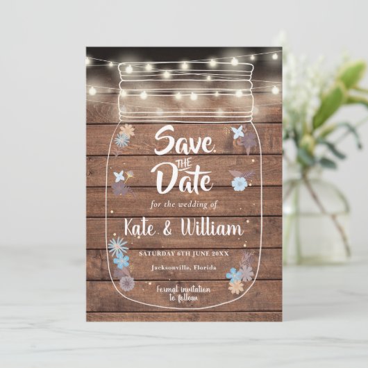 Rustikales Holz Mason Jar String Lights Floral Save The Date (Stehend Vorderseite)