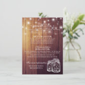 Rustikales Holz Mason Jar String Lights Hochzeitde Einladung (Stehend Vorderseite)
