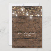 Rustikales Holz Mason Jars String Lights Hochzeit Einladung (Rückseite)